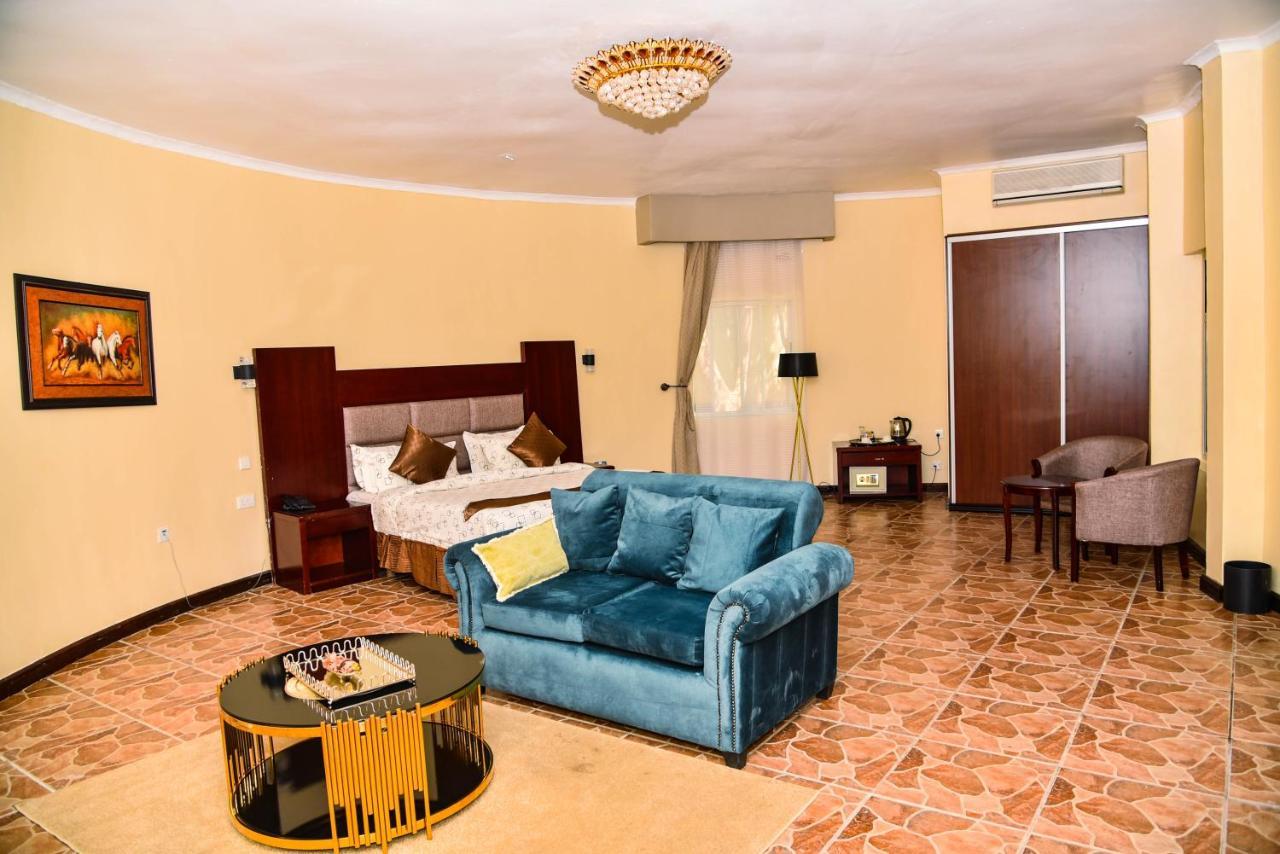 Chamba Valley Exotic Hotel Lusaka Exterior foto
